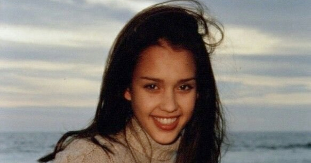 Photo of-Jessica-Alba-90s