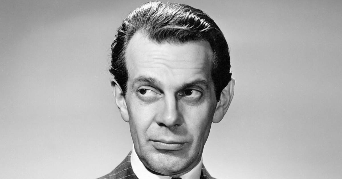 Photo of-Raymond-Massey