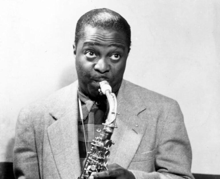 40s Music - Photo of Louis Thomas Jordan