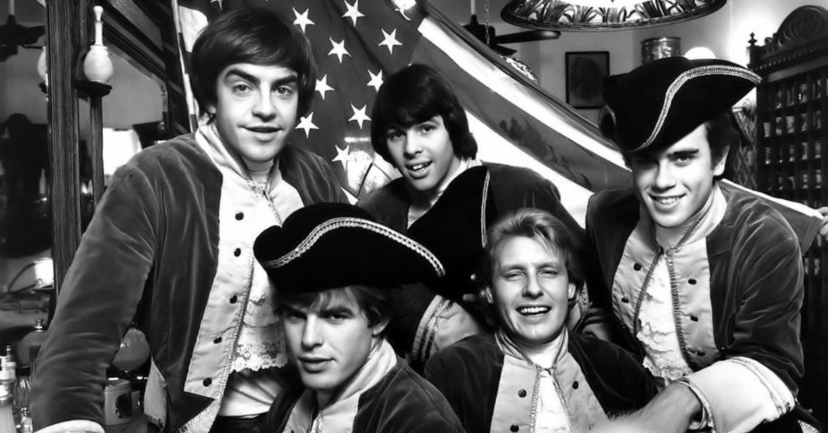 60s Music - Photo of Paul Revere & the Raiders