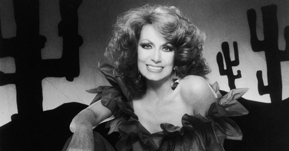 Country Music - Photo of Dottie West