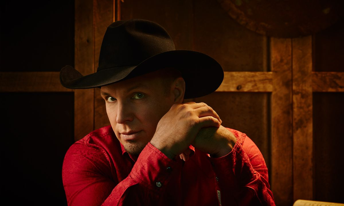 Country Music - Photo of Garth Brooks