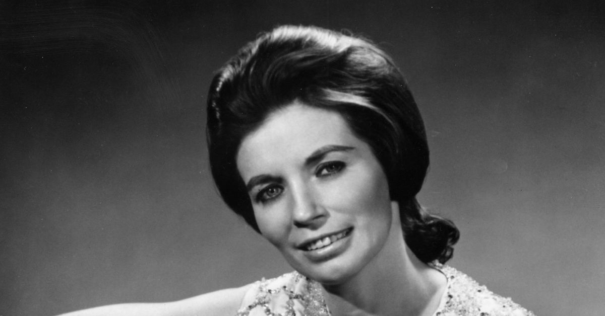 Country Music - Photo of June Carter Cash