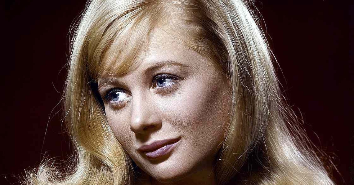 Photo of Shirley Knight